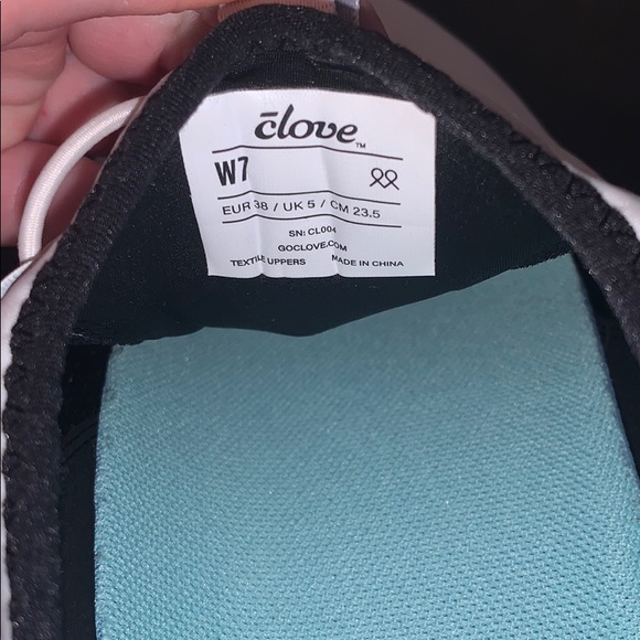 Women’s Clove Nursing Shoes - Picture 4 of 5